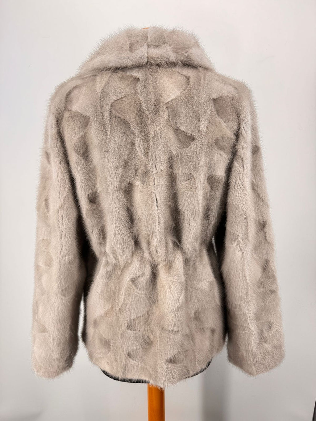 ZERMATT - Visone Full Skin - SU MISURA - Realizzato a mano - Certificato SAGA Furs
