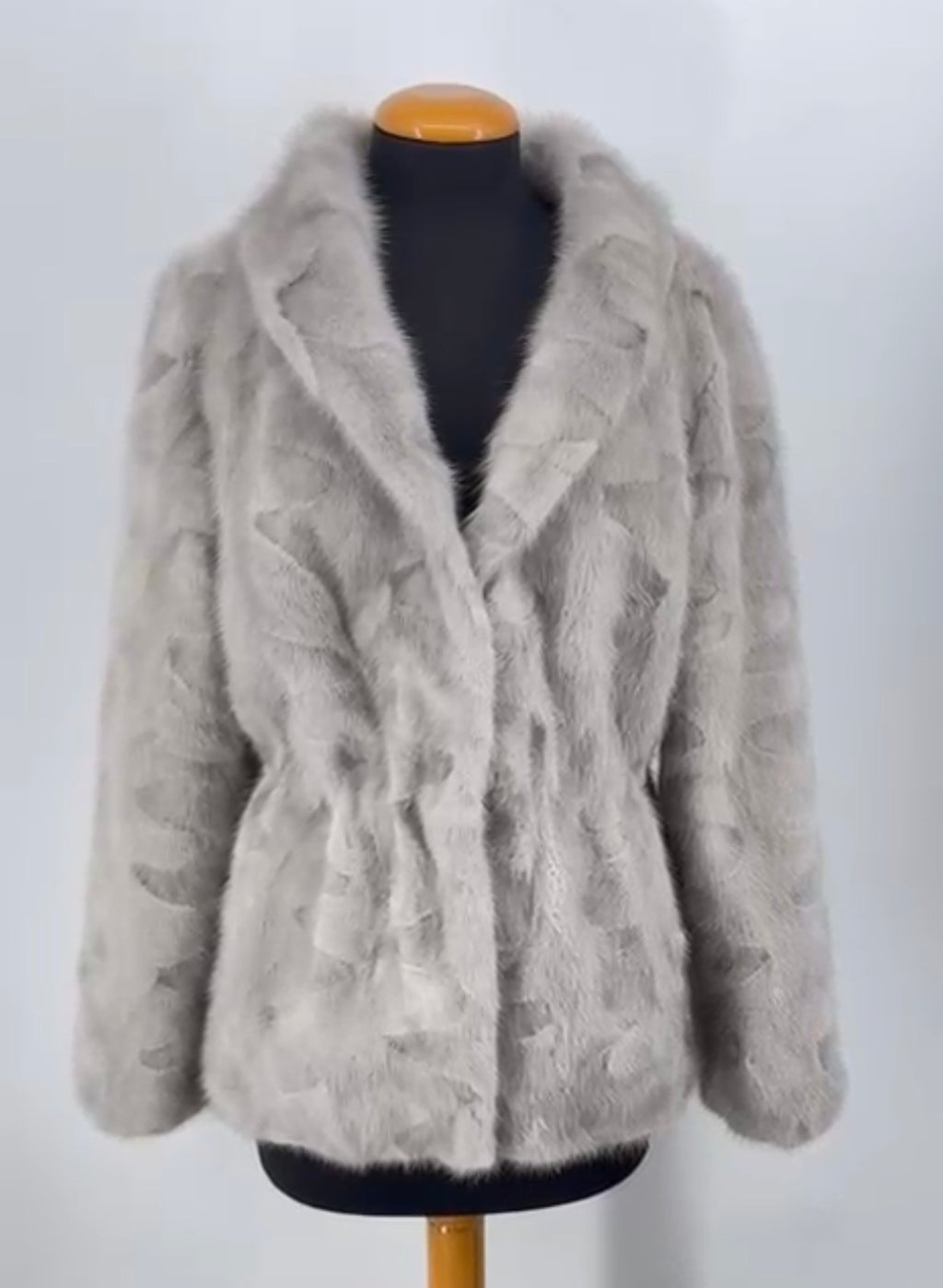 ZERMATT SILVER - Visone Argentato Full Skin - SU MISURA - Realizzato a mano - Certificato SAGA Furs