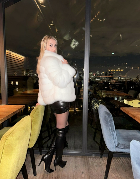 Bolero in Pelliccia di Volpe Bianca a righe orizzontali